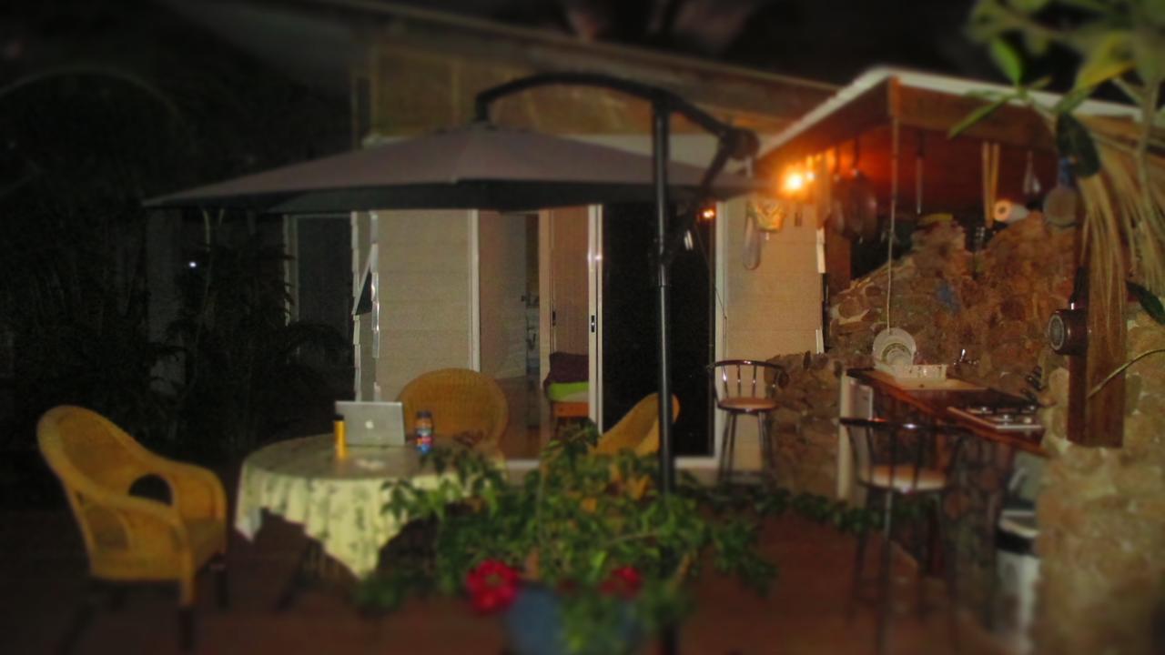 Chambre Bleue Papetoai Exterior photo